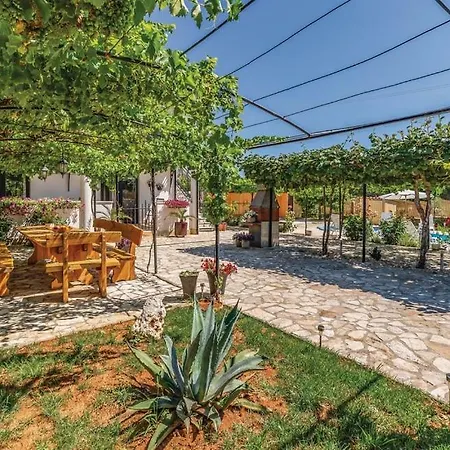 1 Apartman Póla